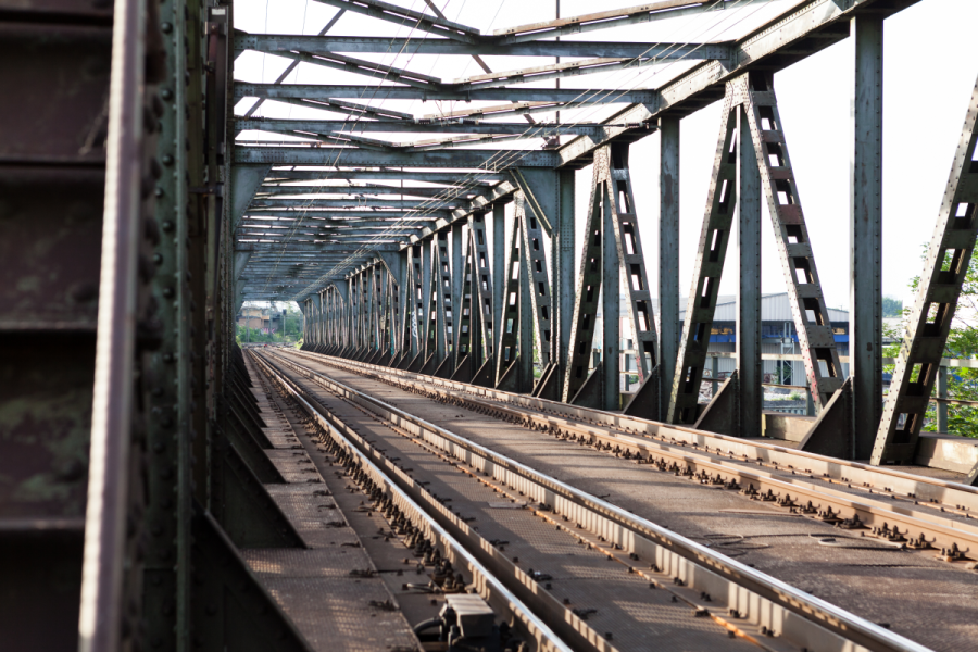 Rail Bridge Depositphotos 48672423